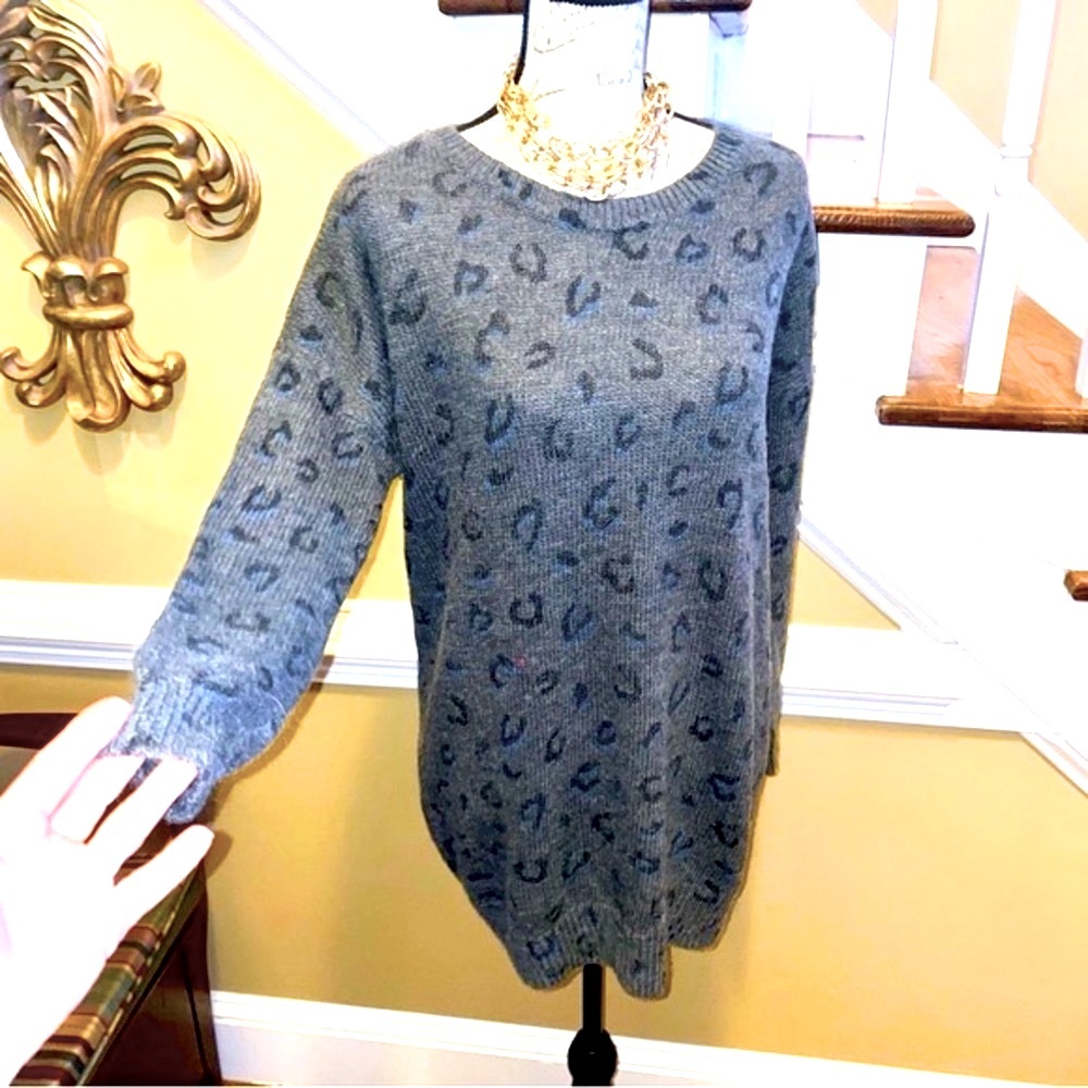 Angeleno leopard sweater- NWOT’s